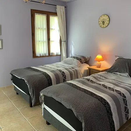 بيت للعطل Propriete Aux Eyzies Avec Piscine Privee Pour 6 Personnes - Fr-1-824-12 *